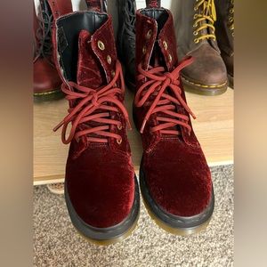 Burgundy dr martens
